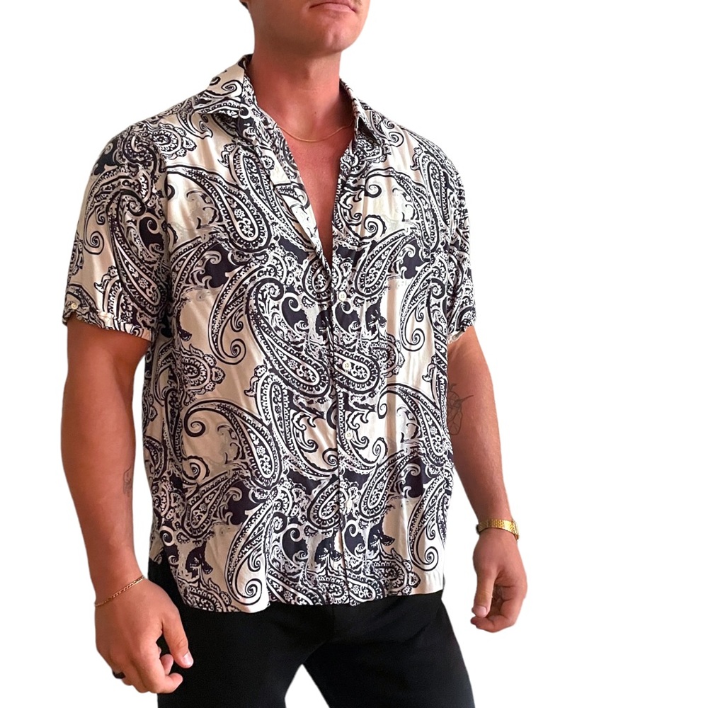 The Vibiest Button Down - image 1